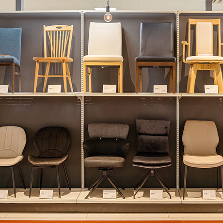 大川家具岩槻店店内チェア