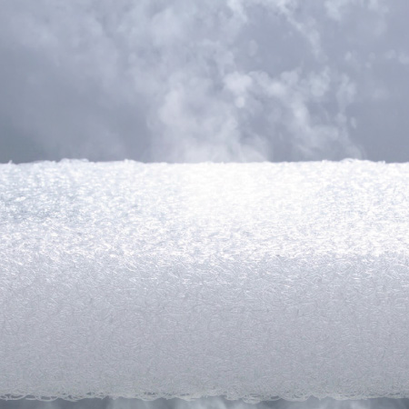 カバーだけでなく芯材まで丸洗い可能｜小さなお子様やペットにも清潔なモーブルのごろ寝ソファ